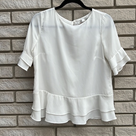 Dex The Suit Shop White Tiered Ruffled Blouse Sz XS - Picture 2 of 9
